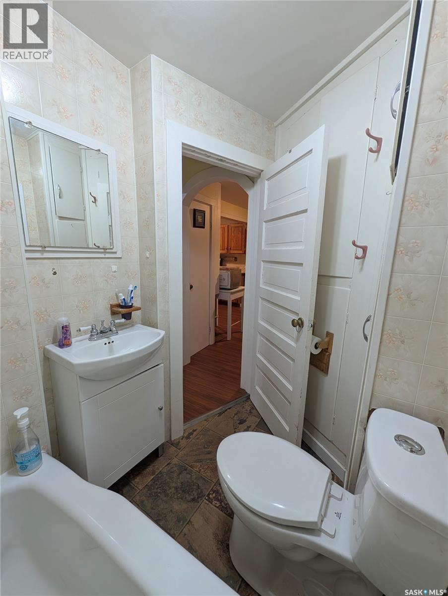 106 Metropolitan Drive, South Lake, SK