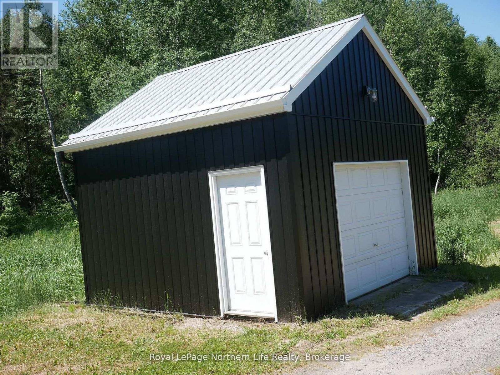 70 Highway 17 E, Bonfield, ON