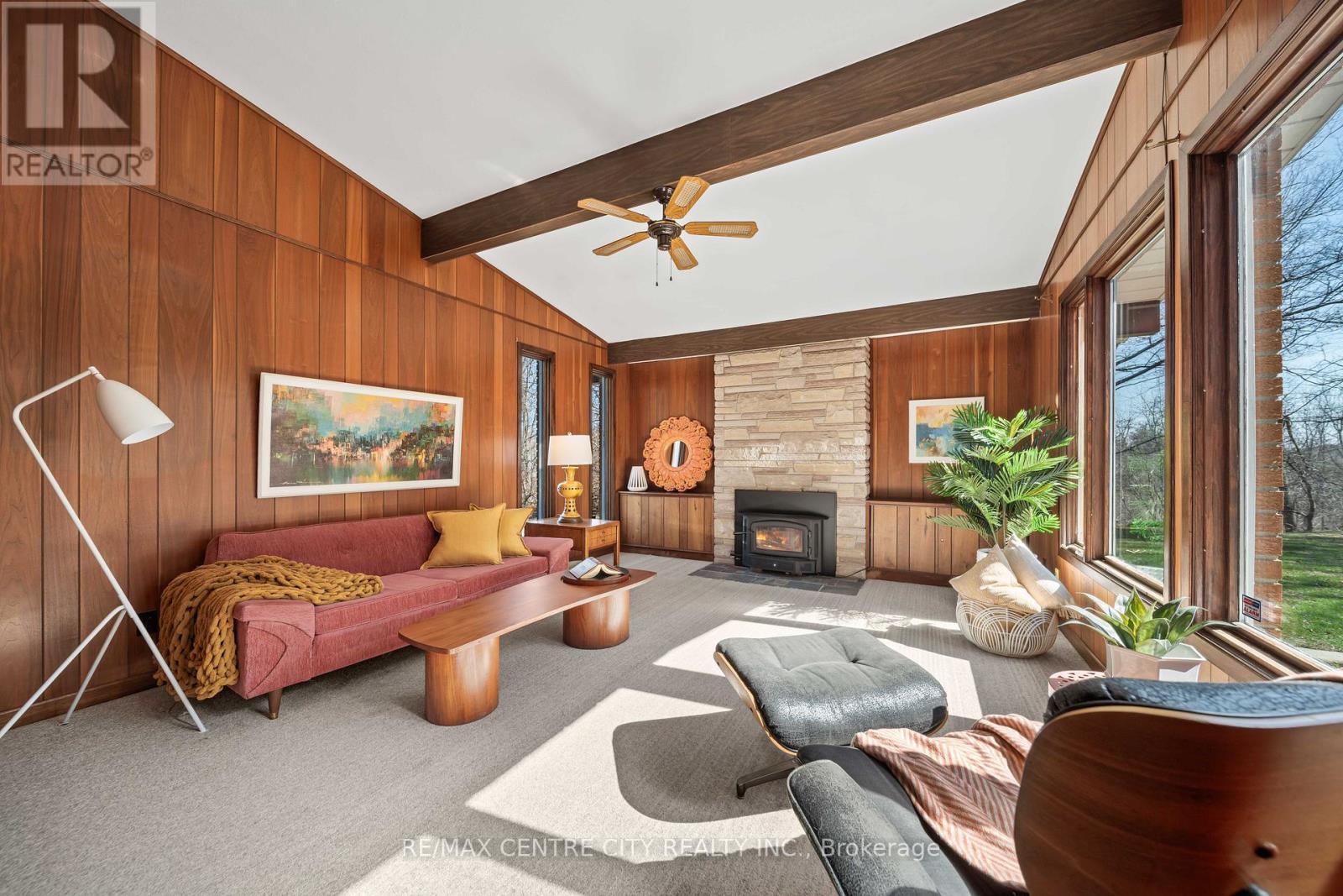 Vaulted Ceiling and Gas Fireplace - 23171 Talbot Line, West Elgin, ON