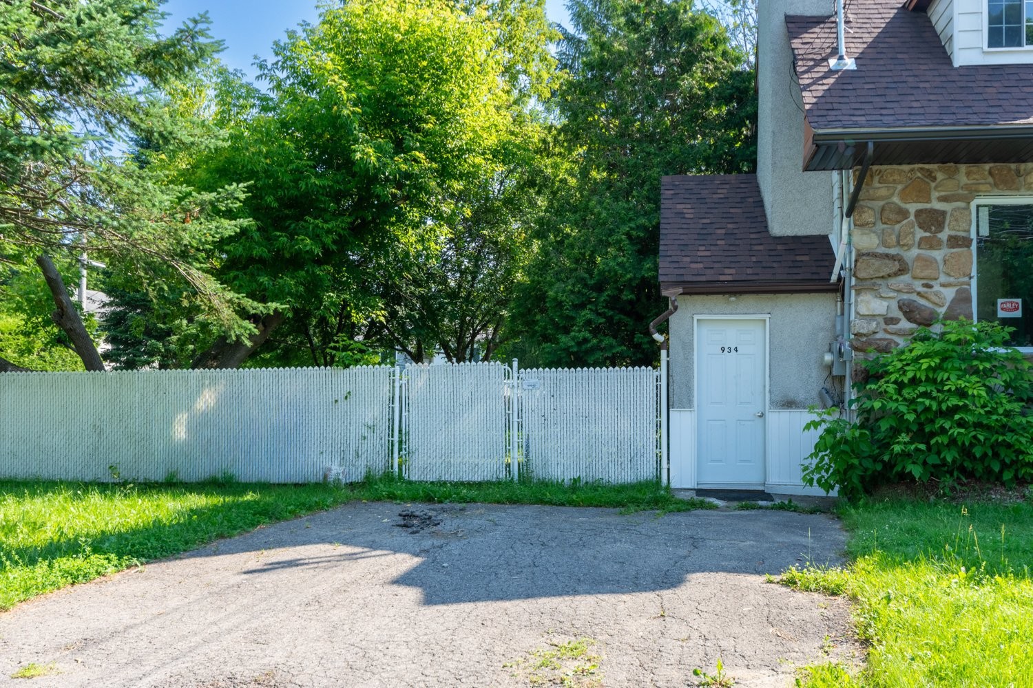 Façade - 934 Rue Principale, Prévost, QC