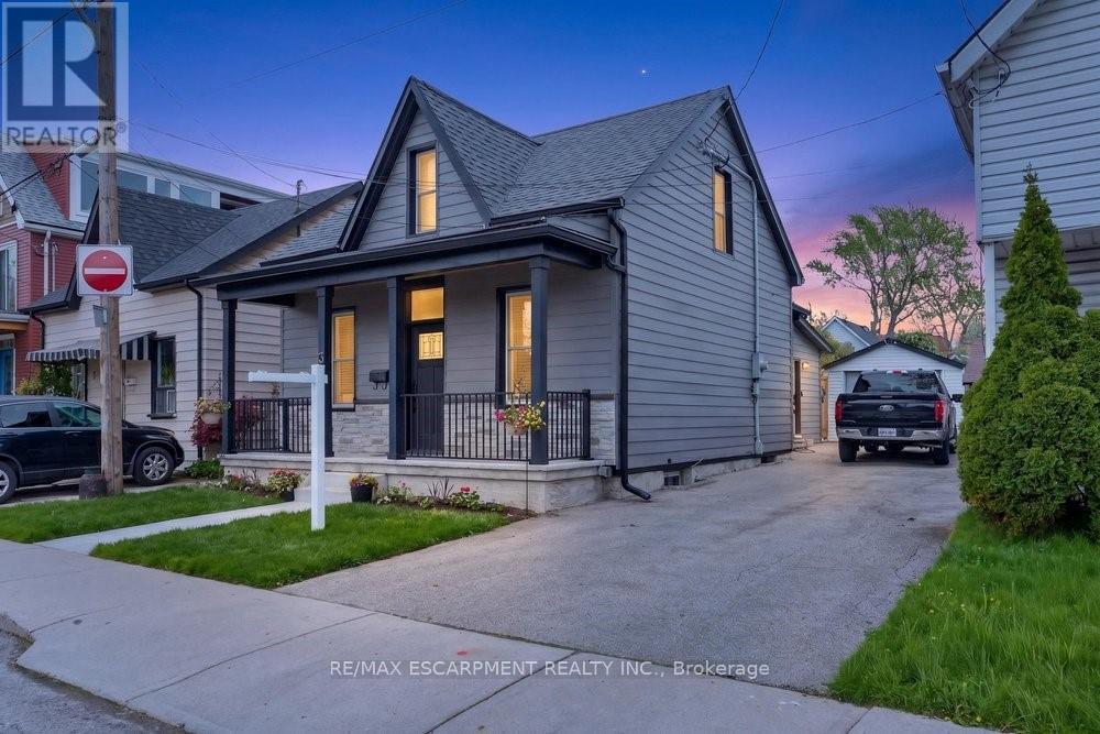 13 Richmond Street, Hamilton, ON