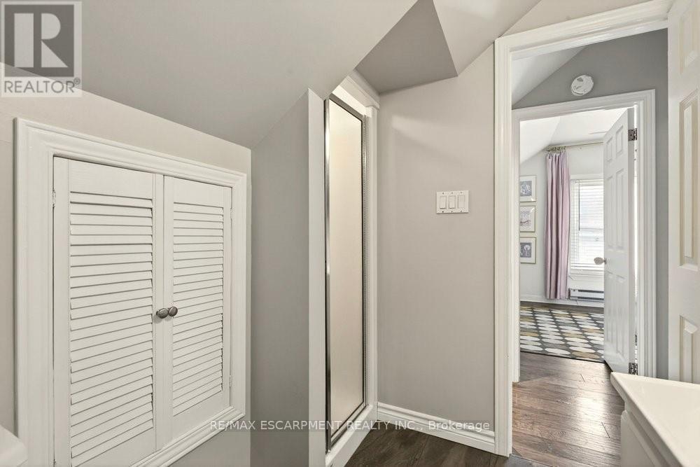 13 Richmond Street, Hamilton, ON
