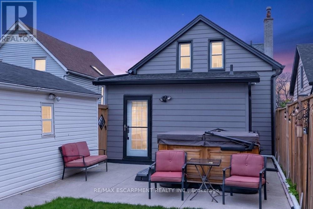 13 Richmond Street, Hamilton, ON