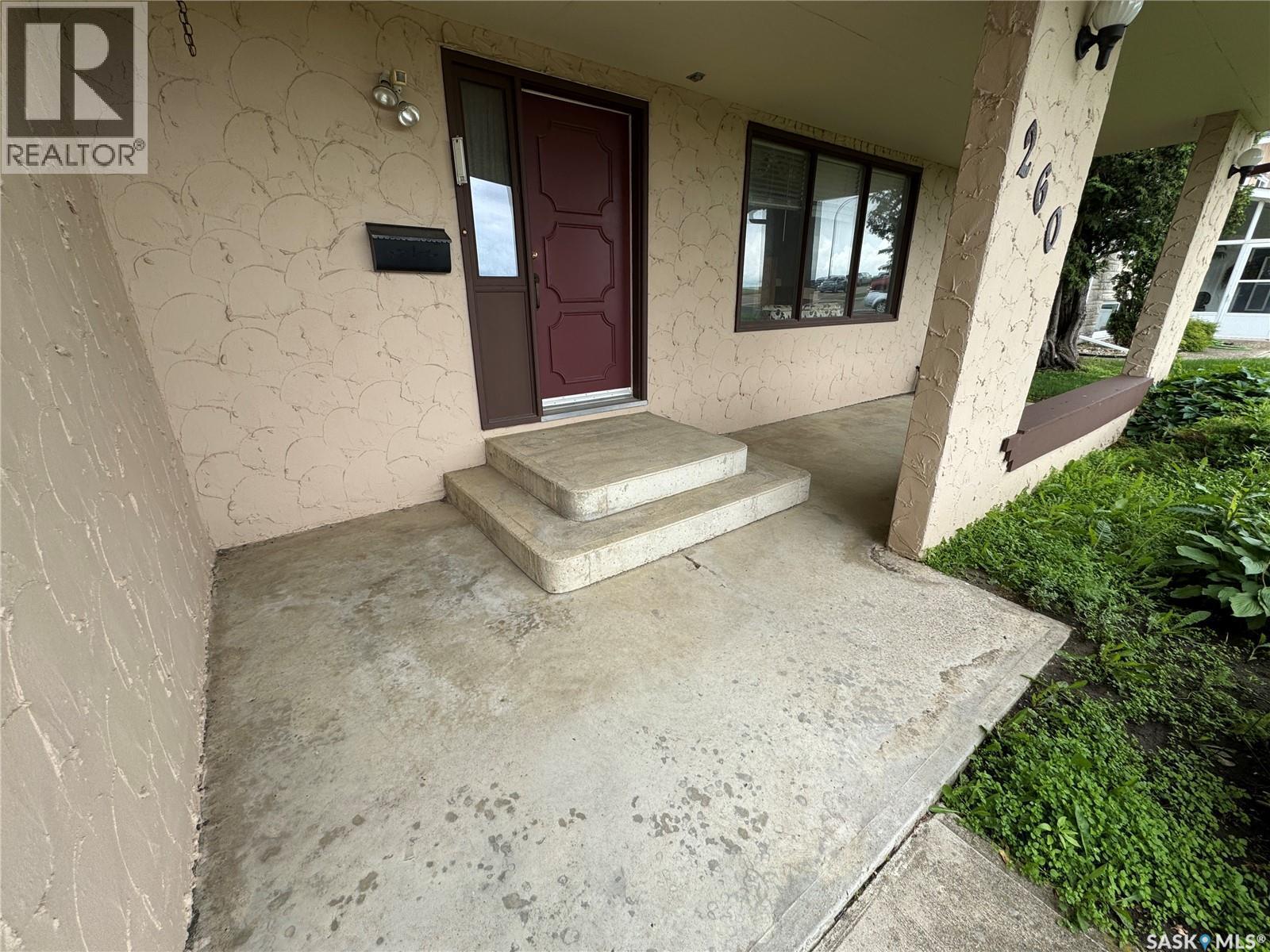 260 Battleford Trail, Swift Current, SK