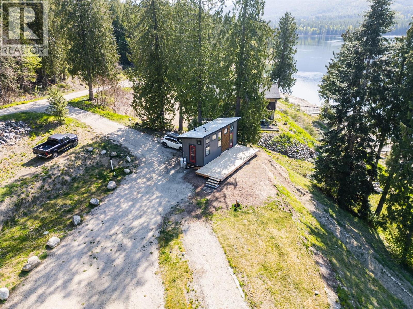 6736 3A Highway, Nelson, BC