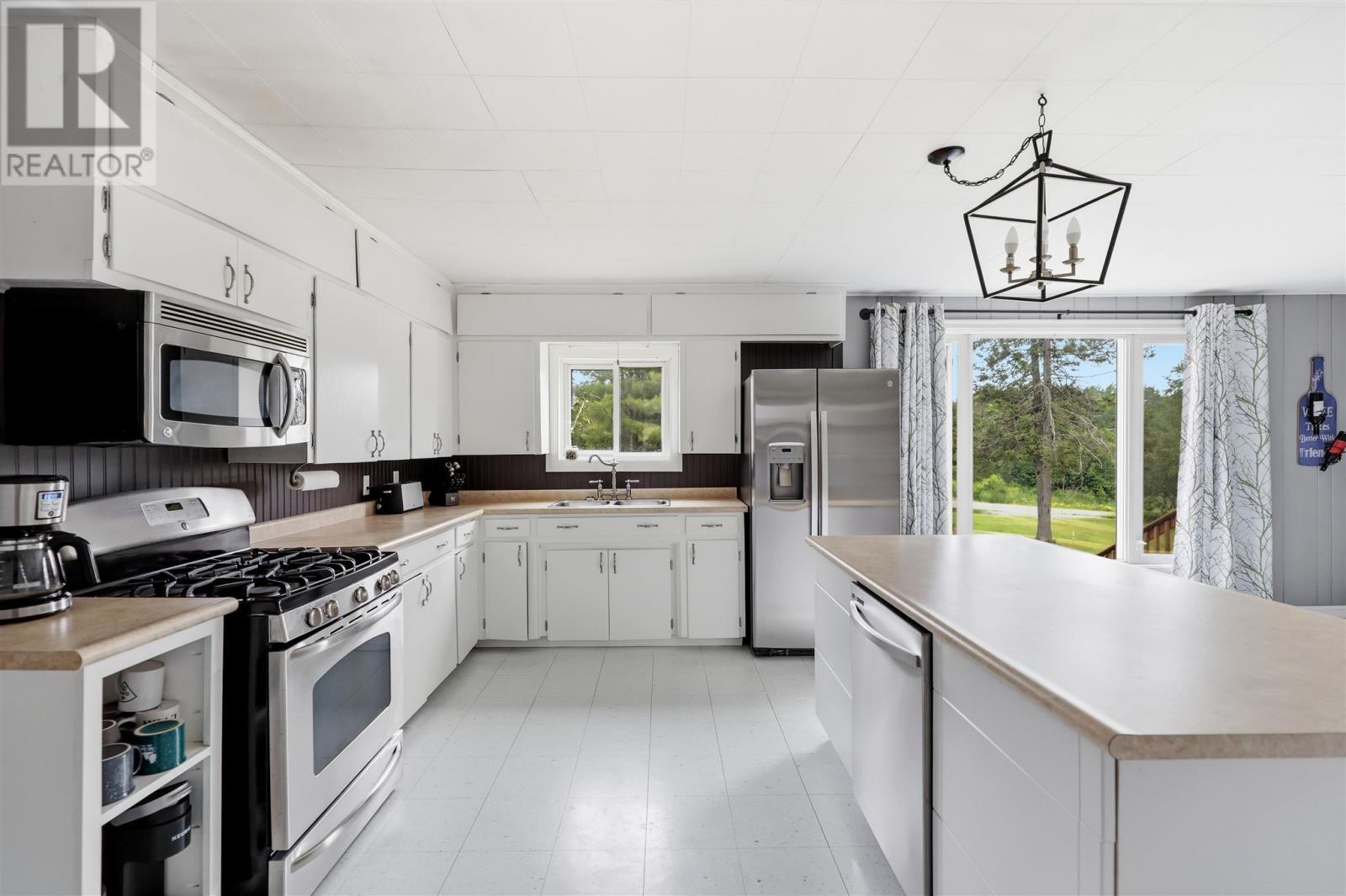 608 Robb Rd, Blind River, ON