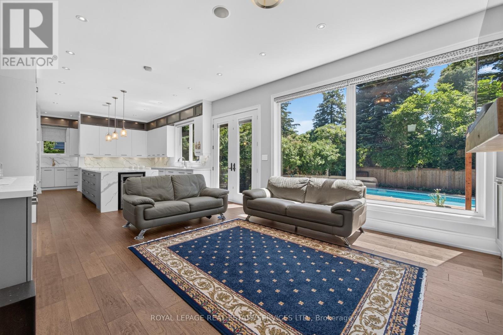 1568 Broadmoor Avenue, Mississauga, ON