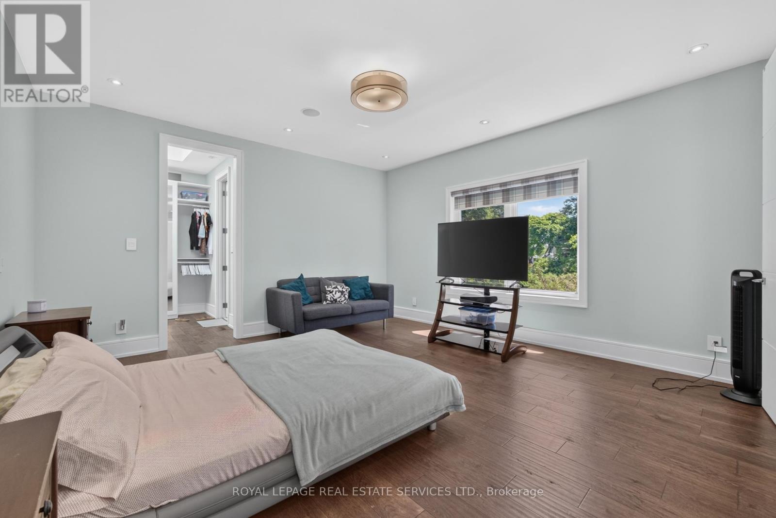 1568 Broadmoor Avenue, Mississauga, ON