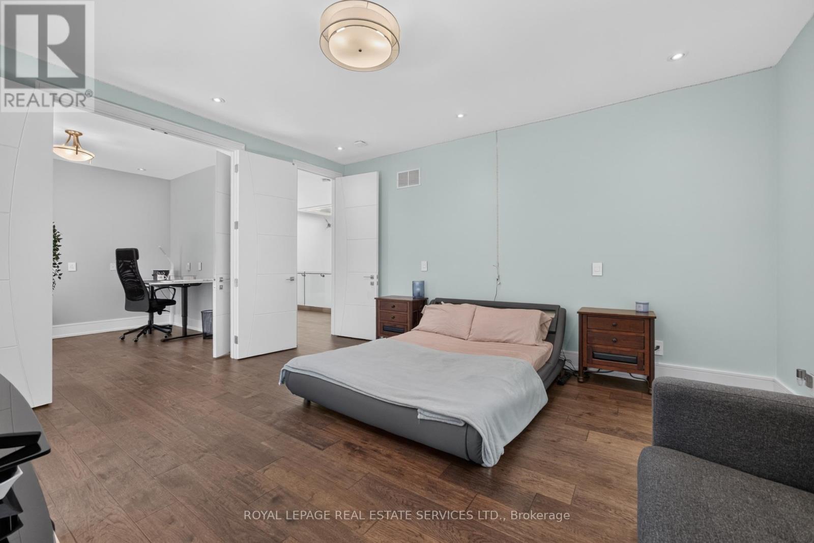 1568 Broadmoor Avenue, Mississauga, ON