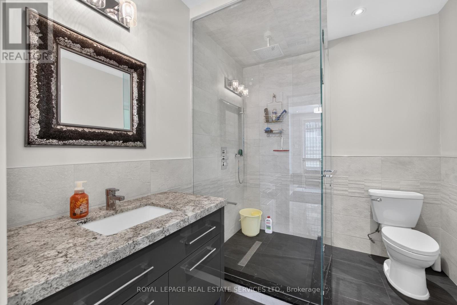 1568 Broadmoor Avenue, Mississauga, ON
