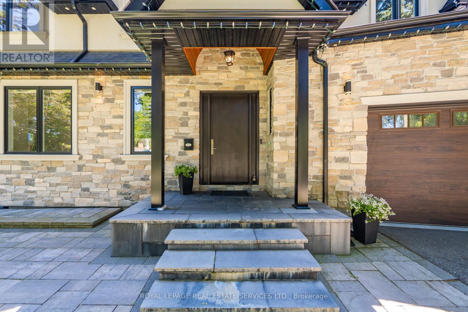 1568 Broadmoor Avenue, Mississauga, ON