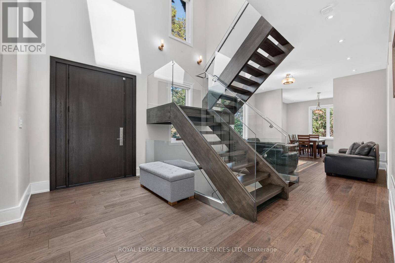 1568 Broadmoor Avenue, Mississauga, ON