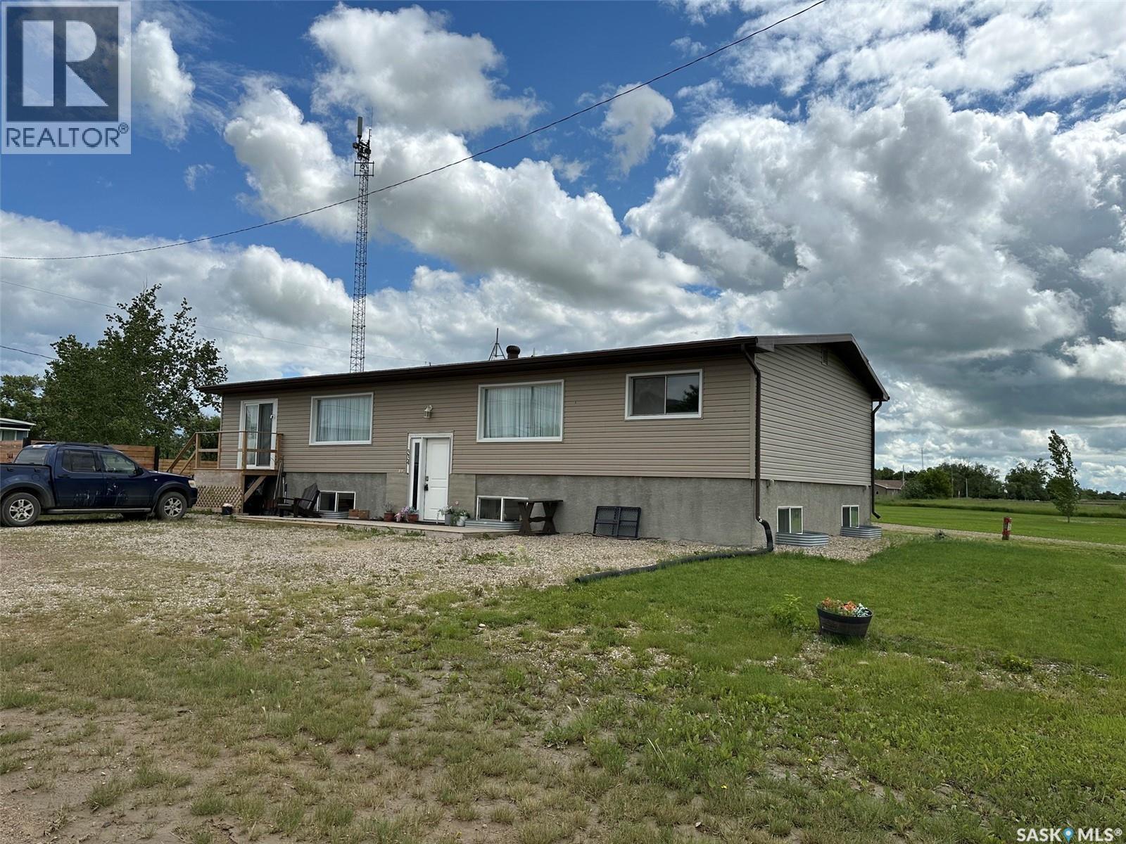 344 Young Street, Macoun, SK - Outdoor