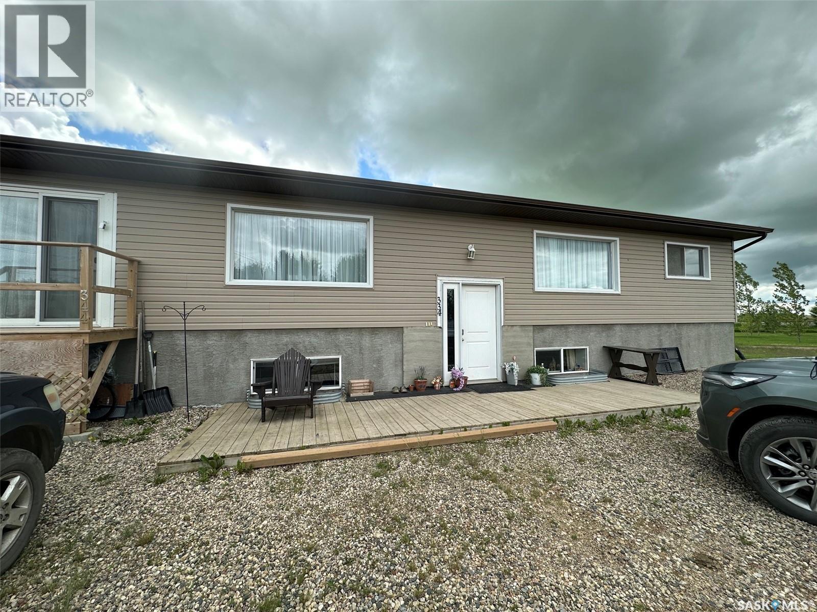 344 Young Street, Macoun, SK - Outdoor With Exterior