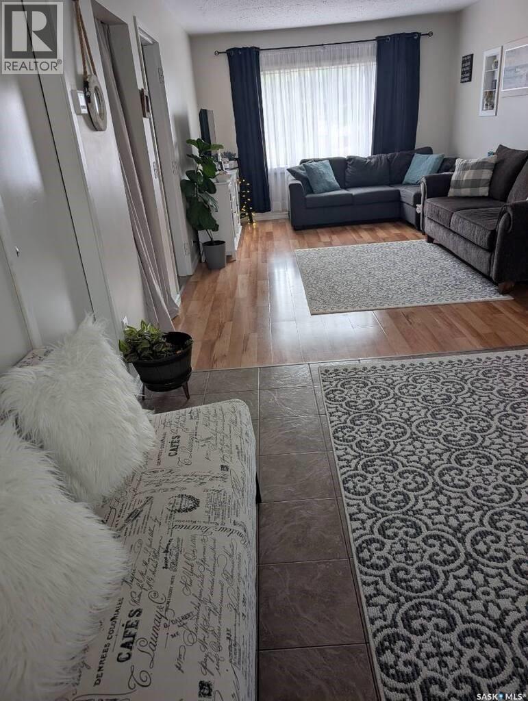 344 Young Street, Macoun, SK - Indoor Photo Showing Other Room