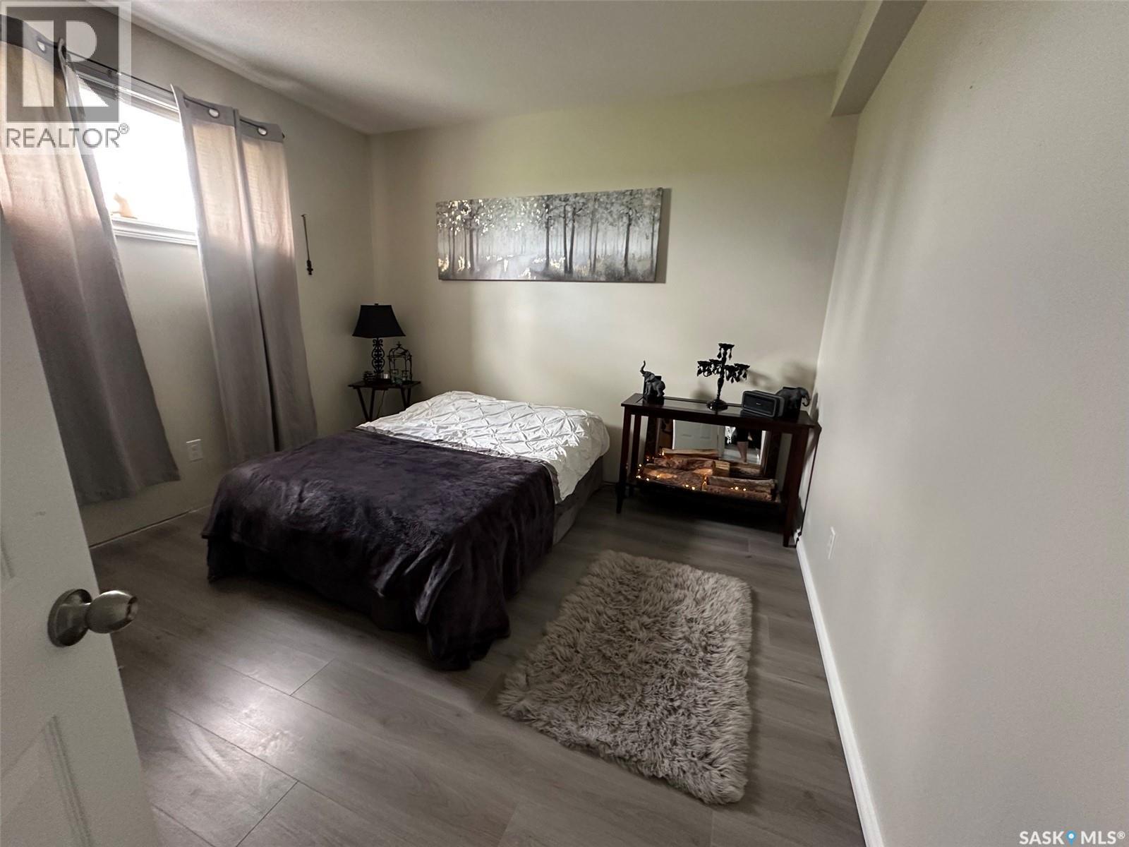344 Young Street, Macoun, SK - Indoor Photo Showing Bedroom