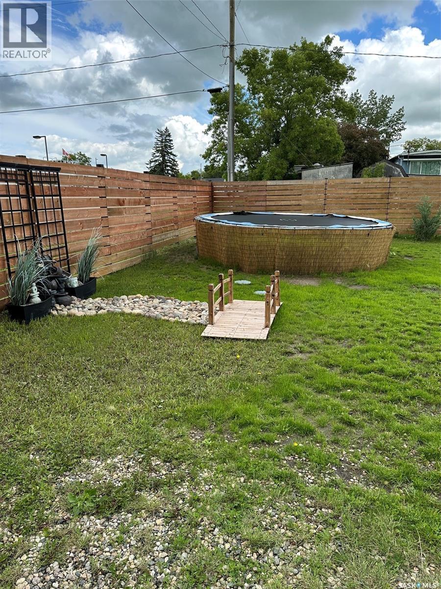 344 Young Street, Macoun, SK - Outdoor