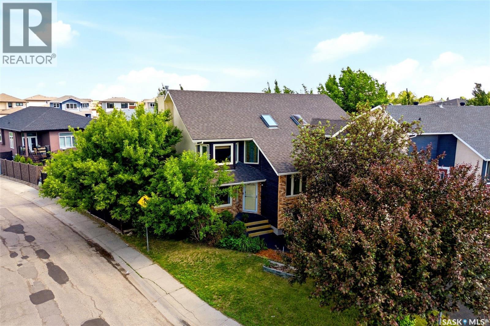 6703 Maplecrest Place, Regina, SK