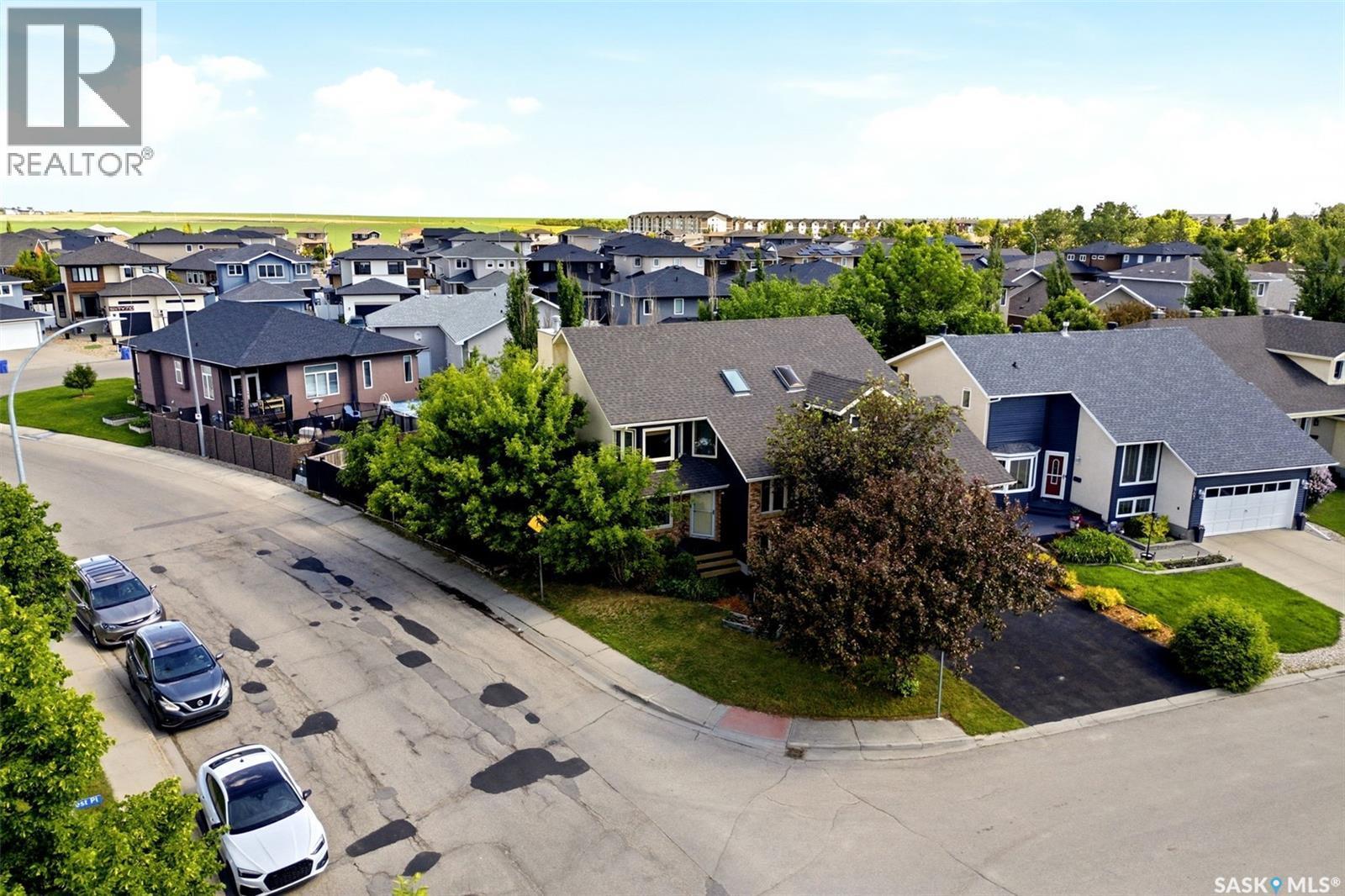 6703 Maplecrest Place, Regina, SK