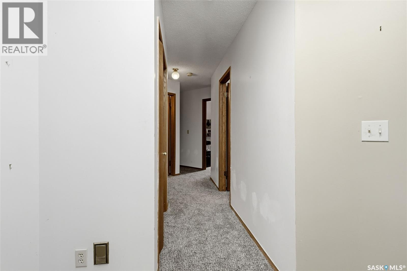 6703 Maplecrest Place, Regina, SK