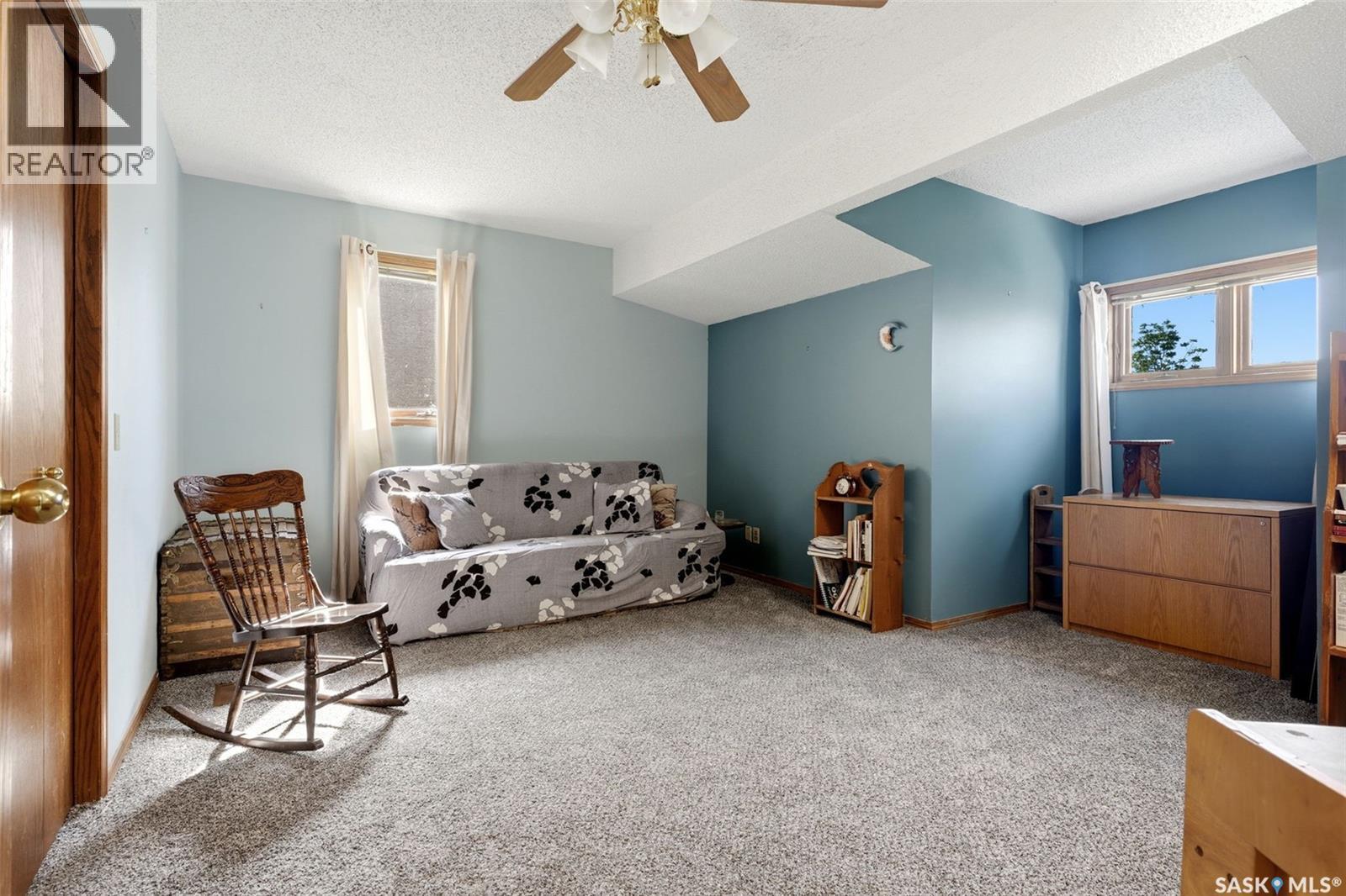 6703 Maplecrest Place, Regina, SK