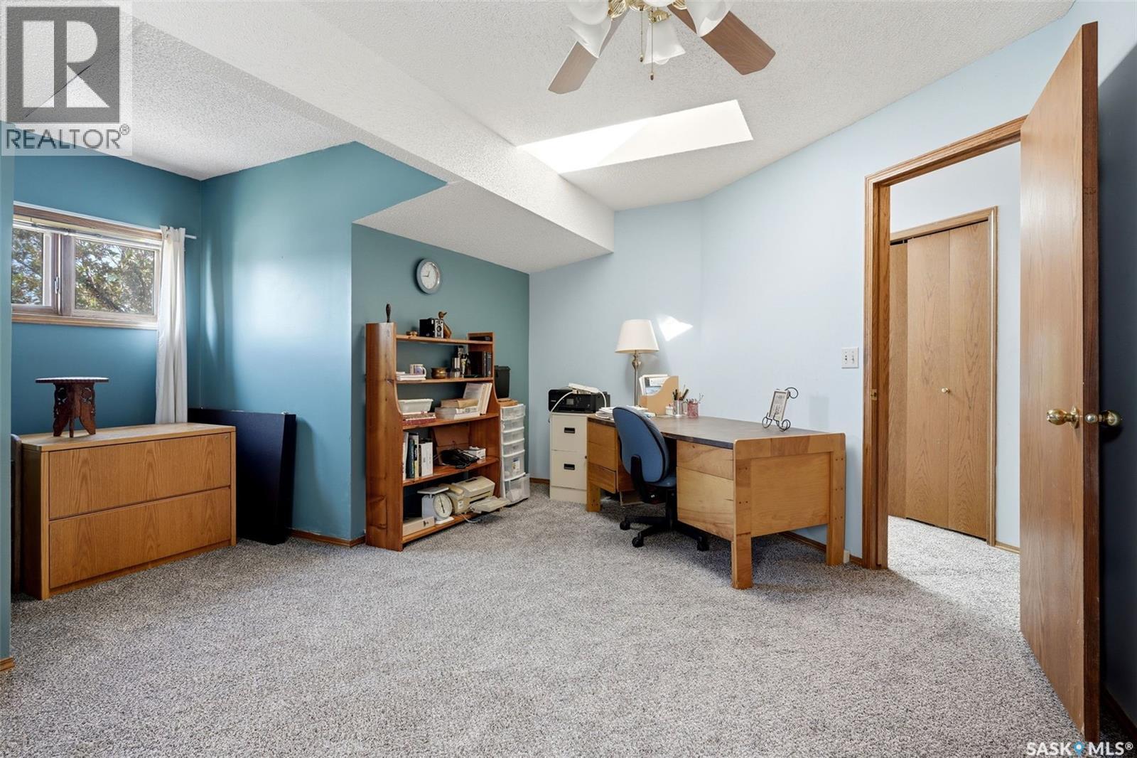 6703 Maplecrest Place, Regina, SK