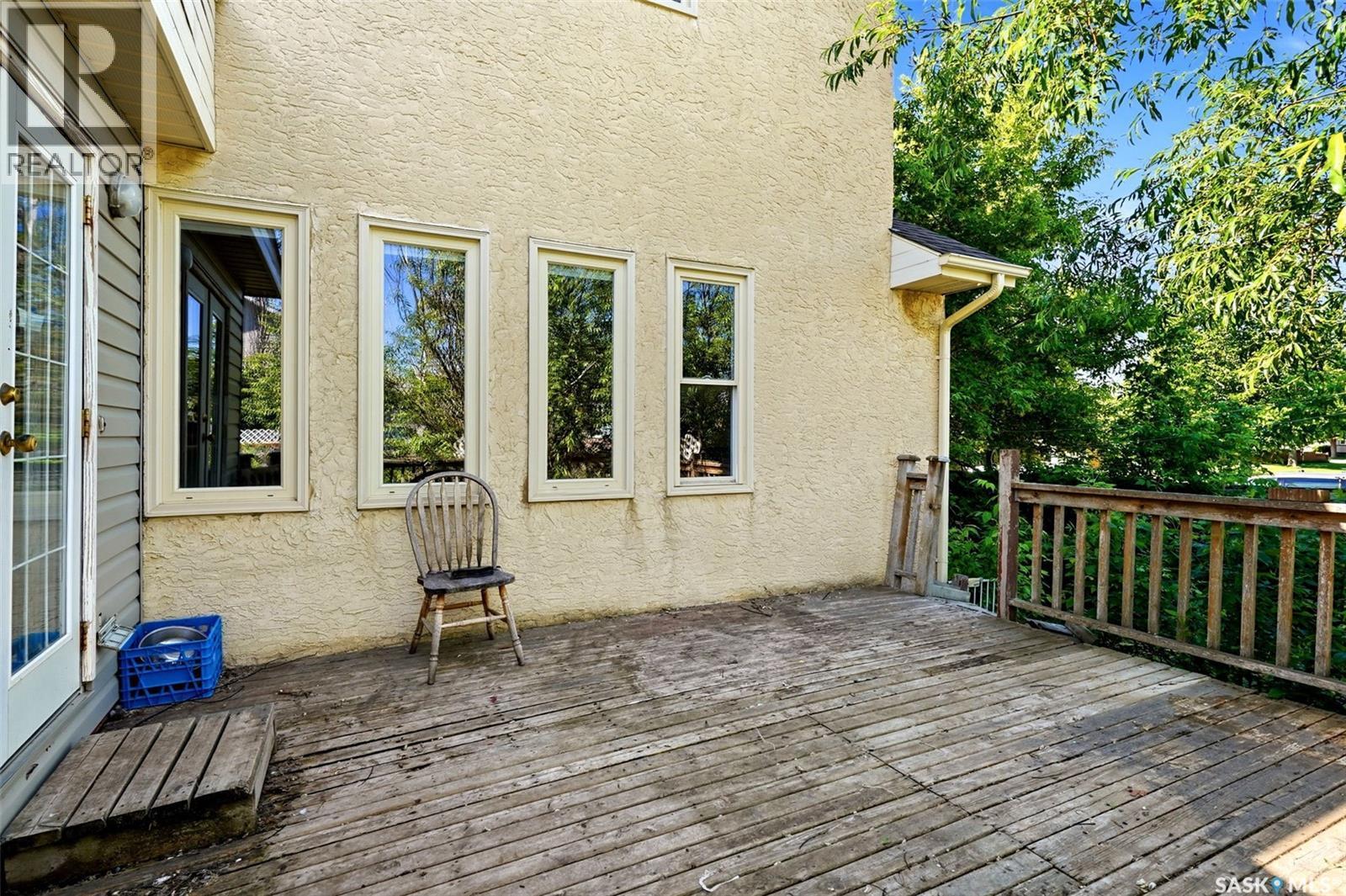6703 Maplecrest Place, Regina, SK