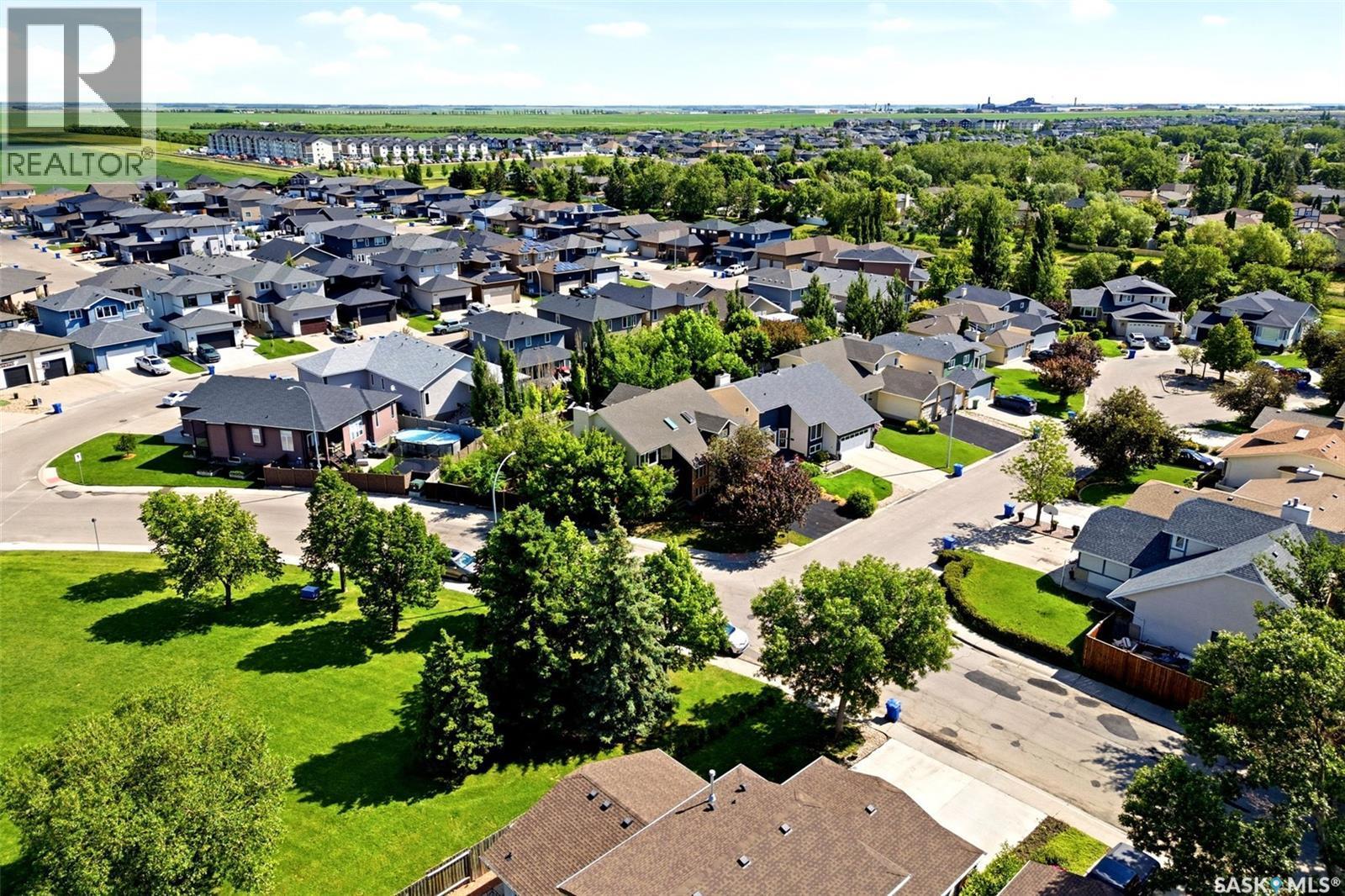 6703 Maplecrest Place, Regina, SK