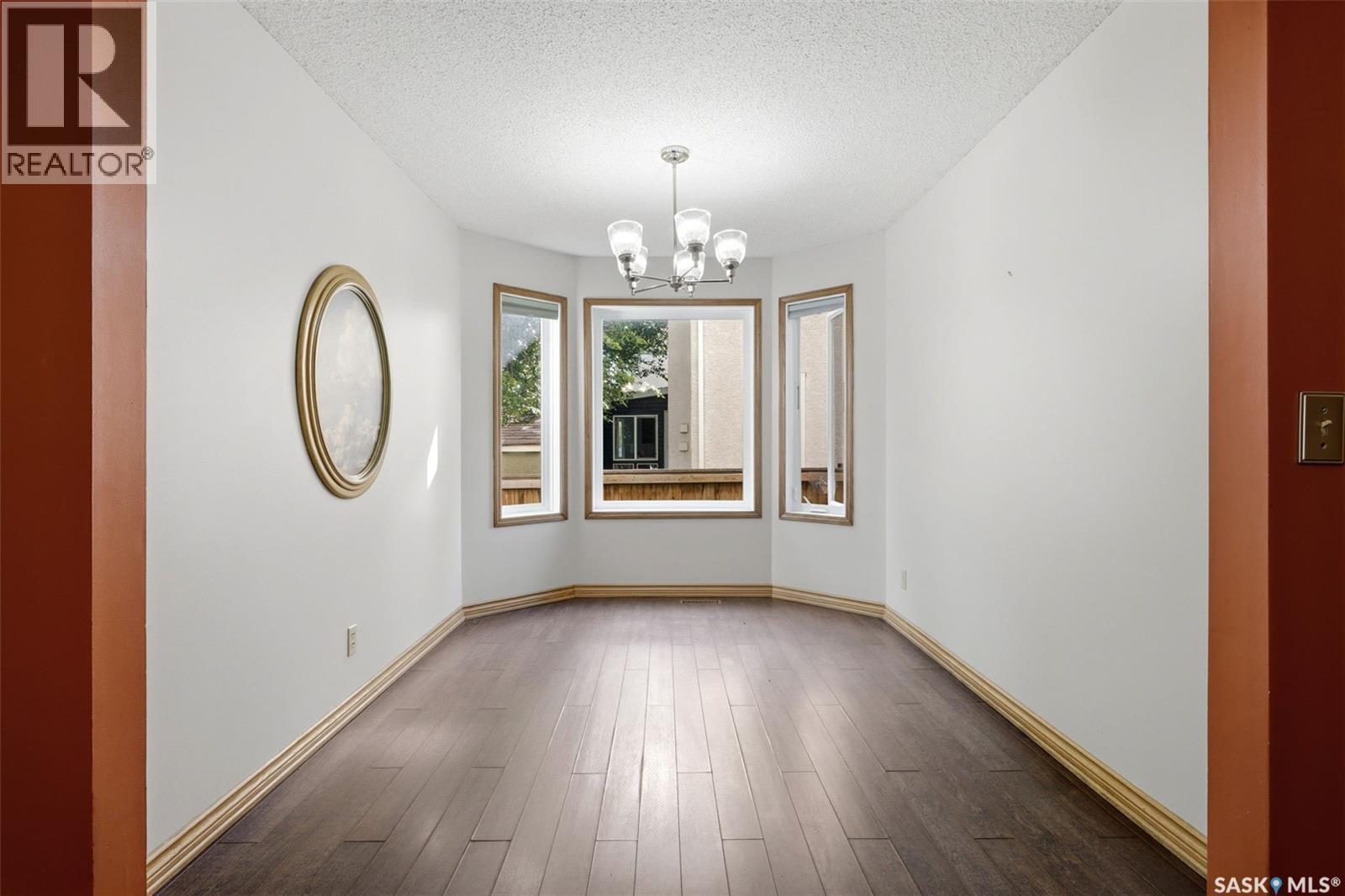 6703 Maplecrest Place, Regina, SK