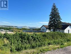 635 STRAWBERRY LANE King, ON L3Y 4V9