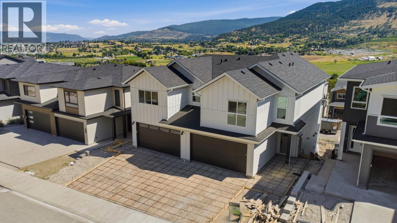 377 Arrowleaf Rise, Coldstream, BC - Outdoor