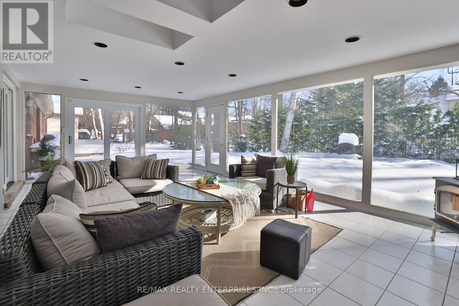 208 Mineola Road W, Mississauga, ON
