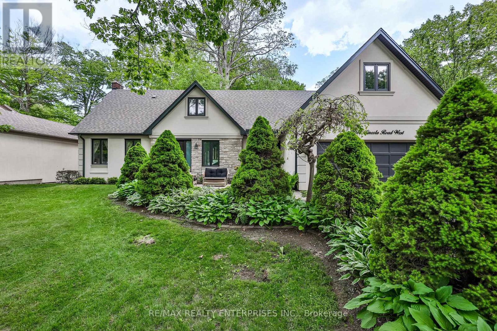 208 Mineola Road W, Mississauga, ON