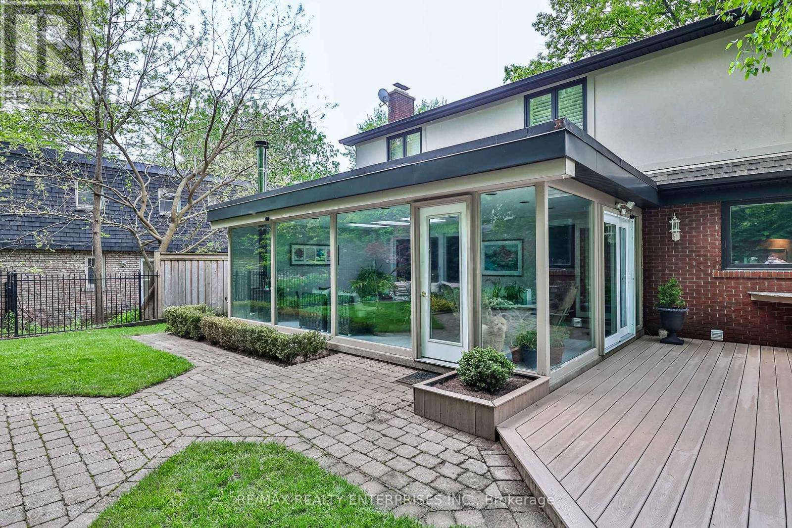 208 Mineola Road W, Mississauga, ON