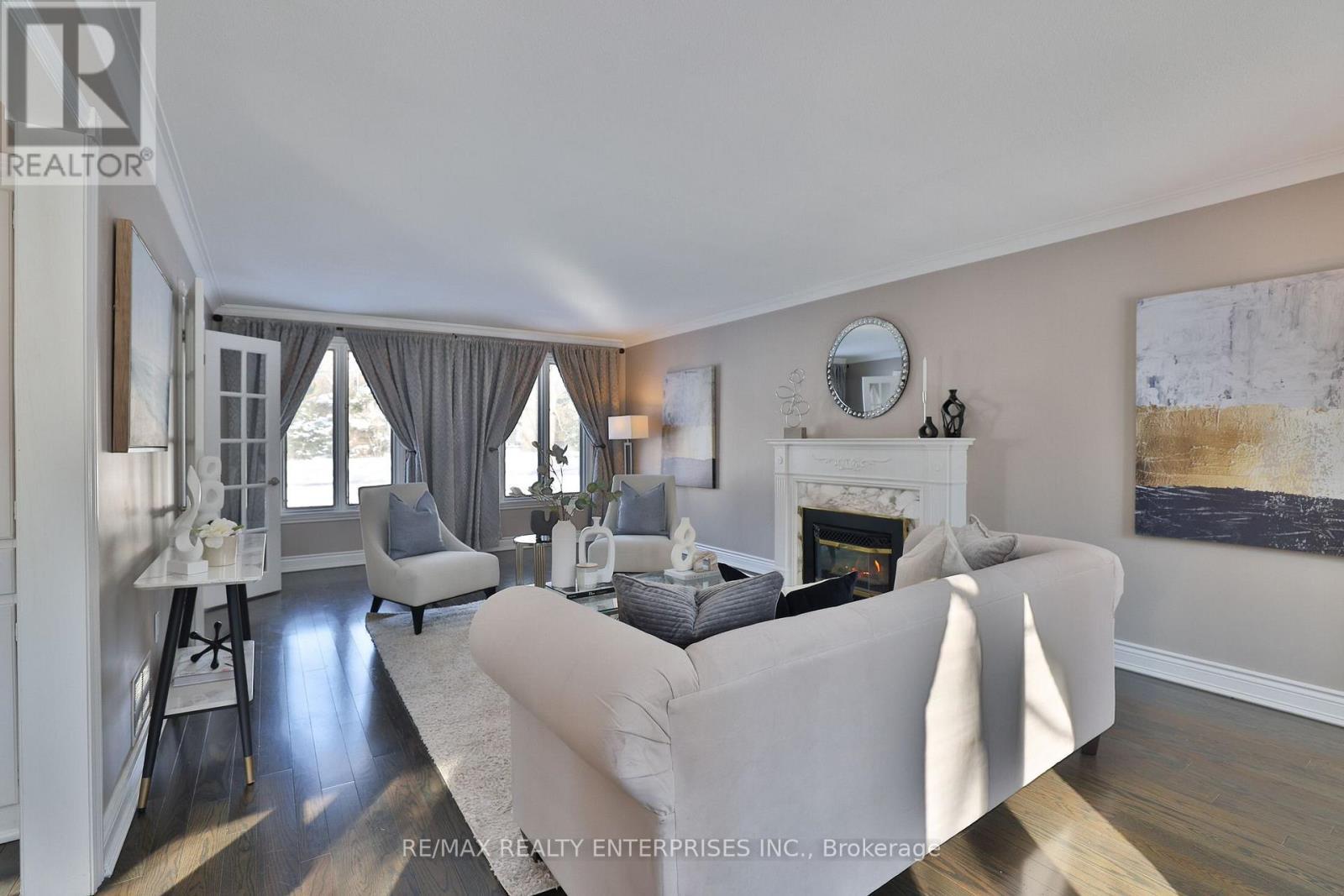 208 Mineola Road W, Mississauga, ON