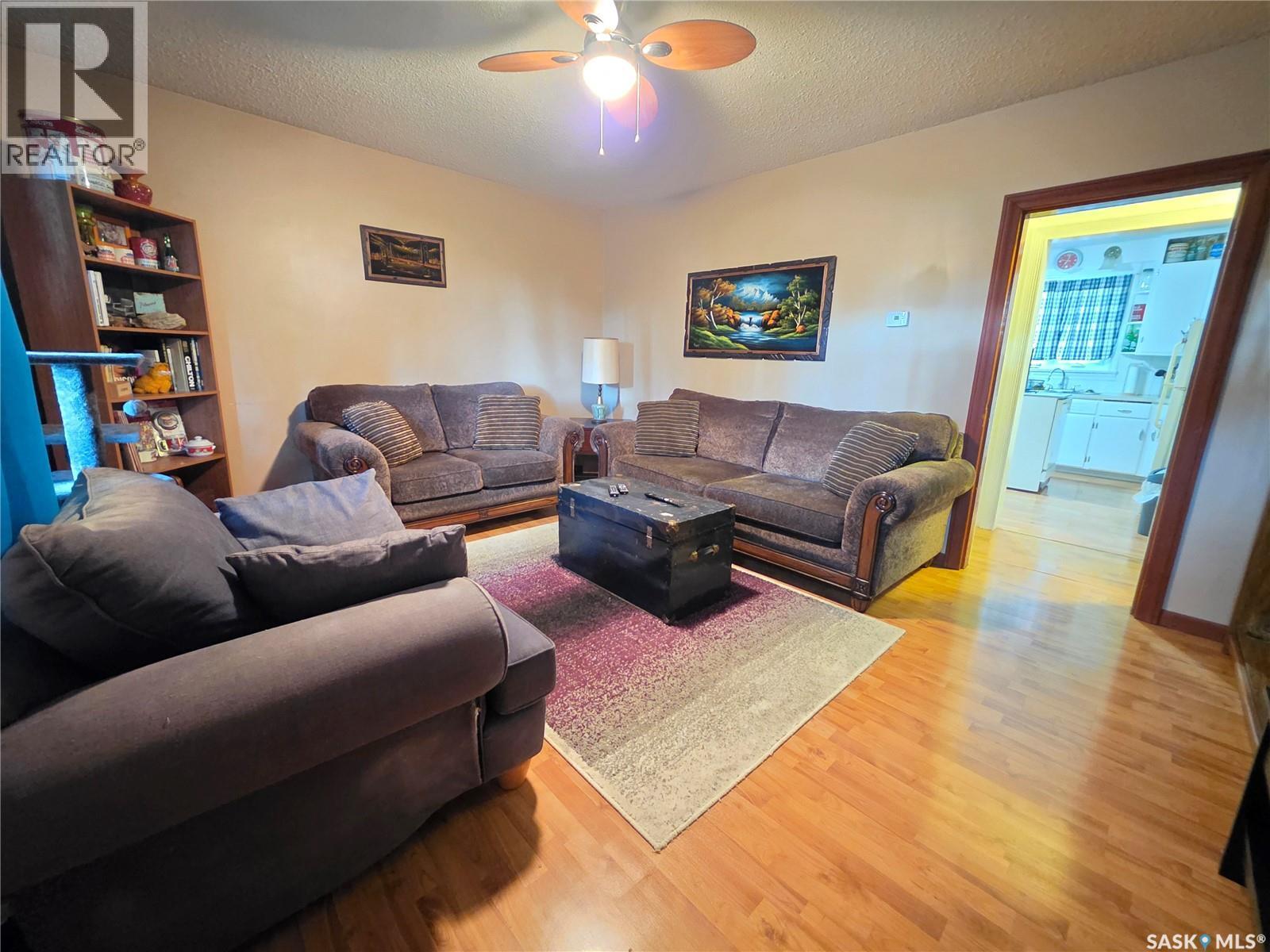 185 3Rd Avenue Se, Swift Current, SK