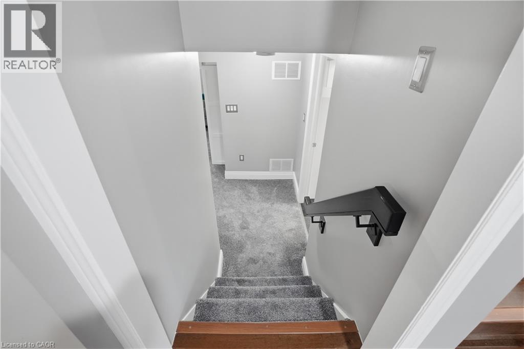 45 Sandra Crescent, Grimsby, ON