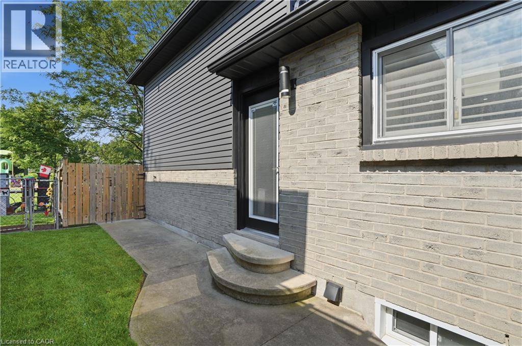 45 Sandra Crescent, Grimsby, ON