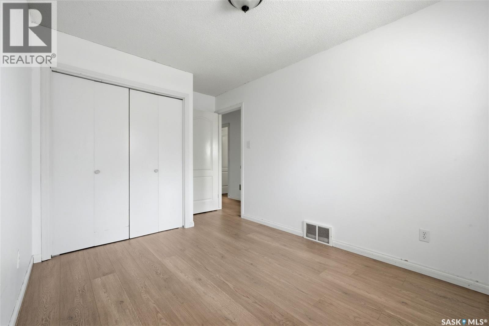 3151 Jenkins Drive E, Regina, SK