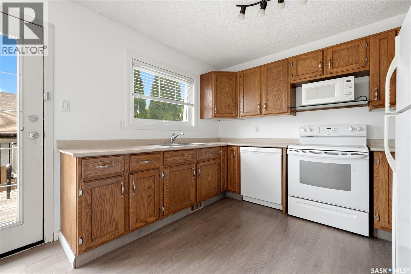 3151 Jenkins Drive E, Regina, SK