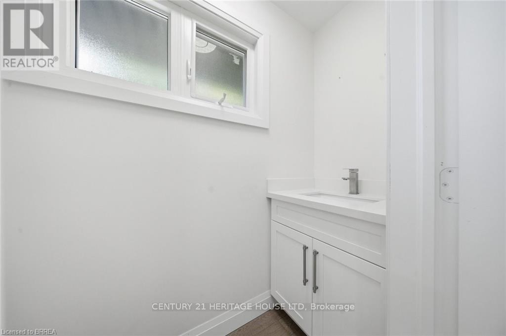 360 Bishopsgate Road, Brant, ON