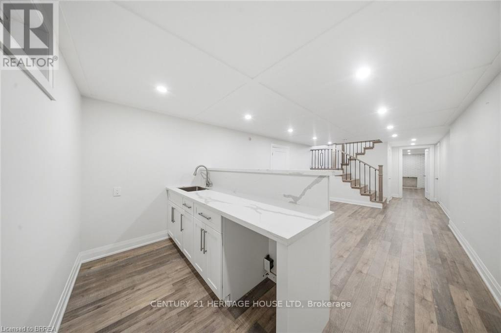 360 Bishopsgate Road, Brant, ON