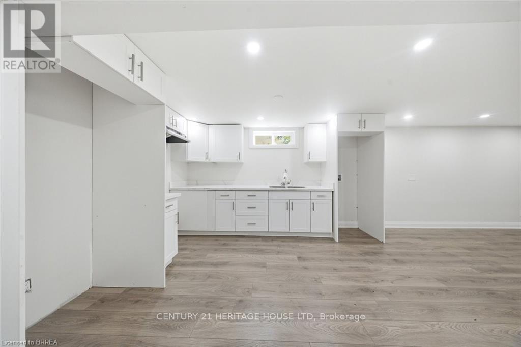 360 Bishopsgate Road, Brant, ON