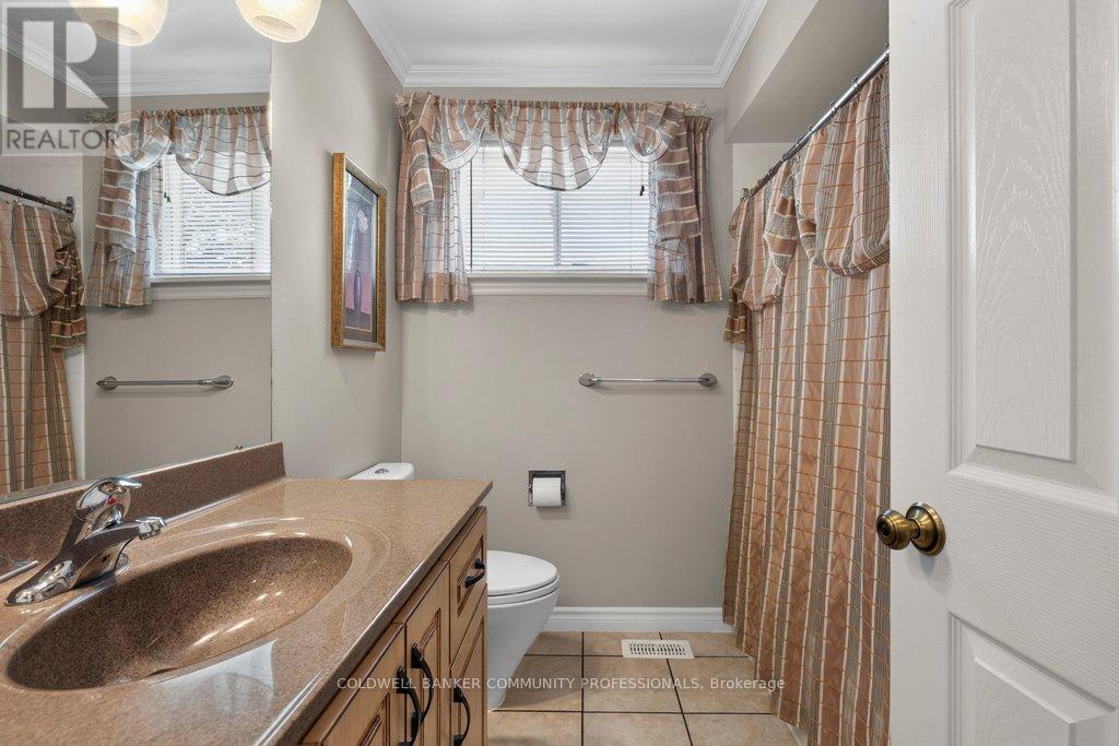 409 Mohawk Road W, Hamilton, ON