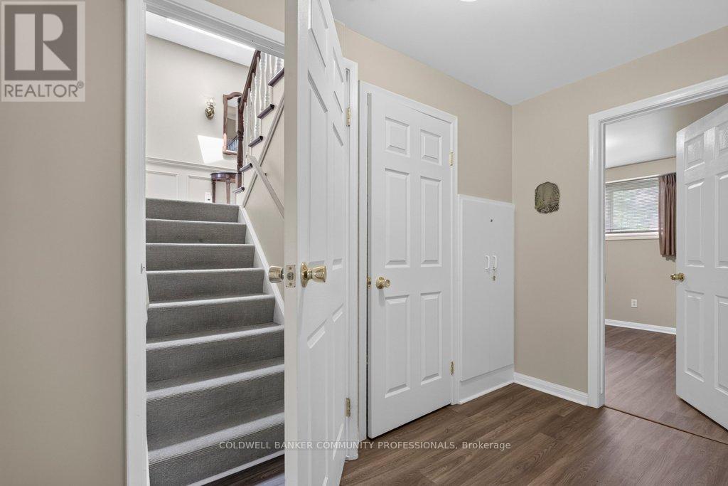 409 Mohawk Road W, Hamilton, ON