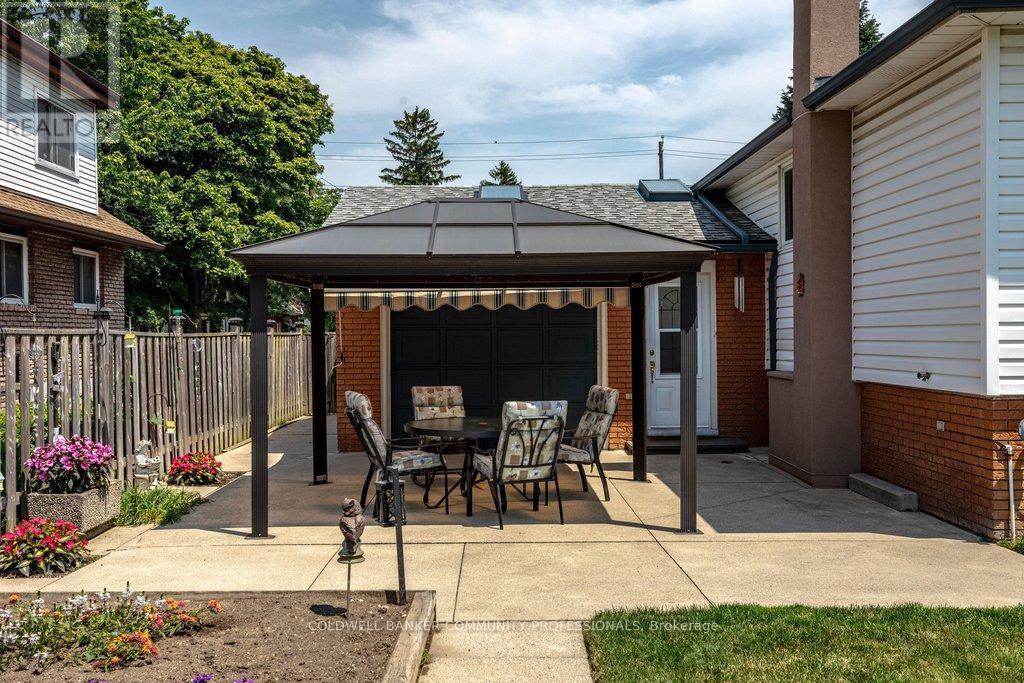 409 Mohawk Road W, Hamilton, ON