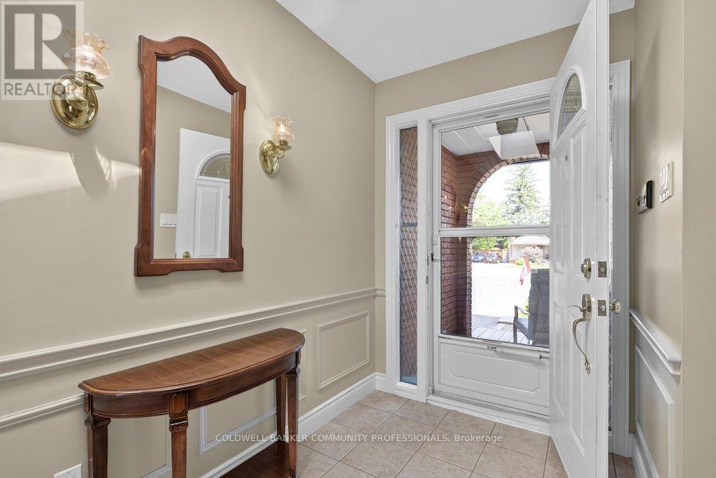 409 Mohawk Road W, Hamilton, ON