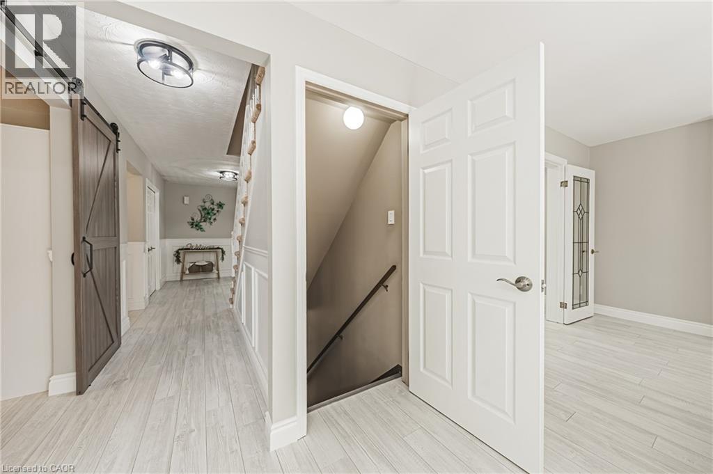 39 Parkwood Crescent, Hamilton, ON
