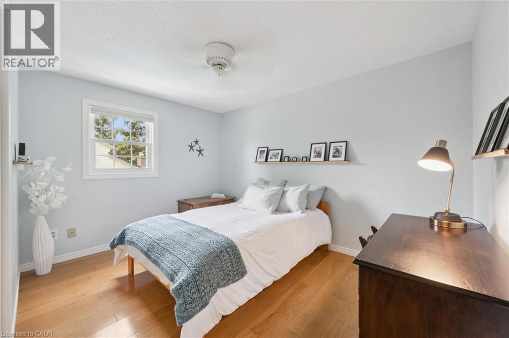 16 Manitoulin Crescent, Kitchener, ON
