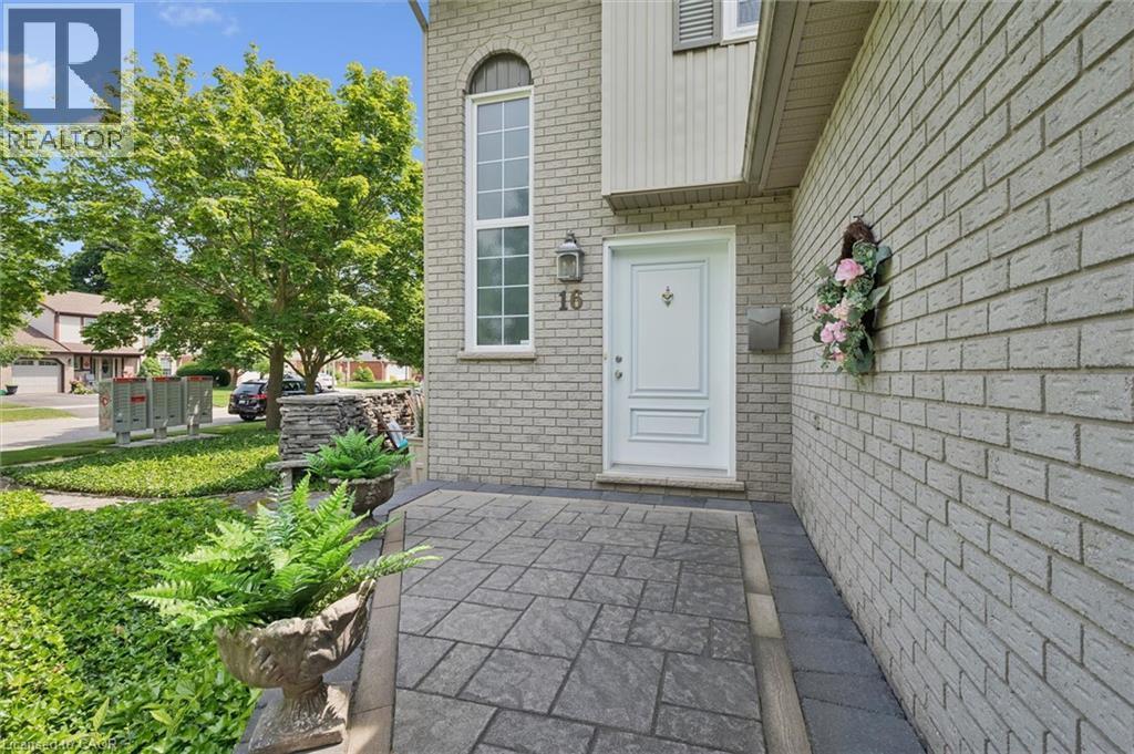 16 Manitoulin Crescent, Kitchener, ON